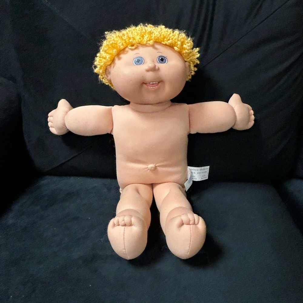 VTG 2004 Cabbage Patch Kids Play Along Doll Boy Blonde Curly Hair Purple… - Picture 1 of 13